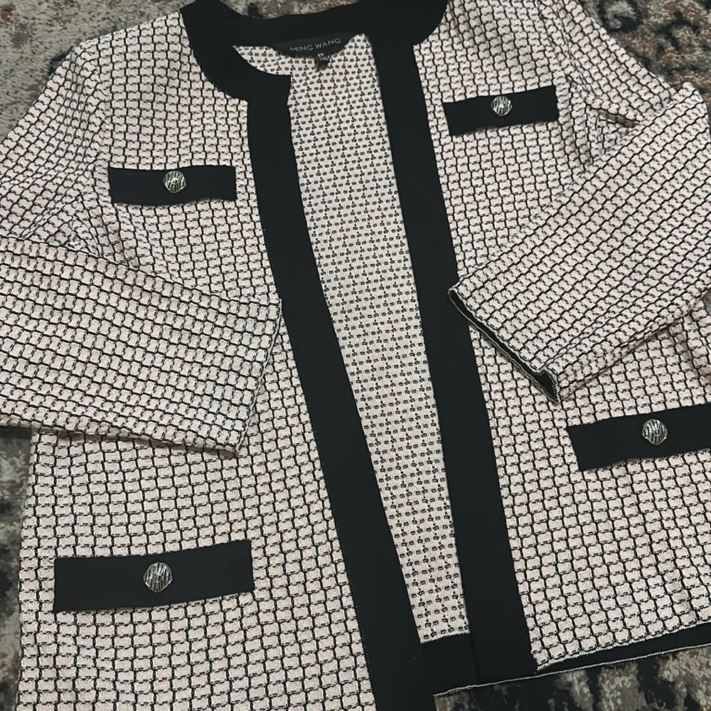 NWOT. Woman’s Ming Wang Texture Stitch Contrast Trim Knit Jacket. Size XS. - Picture 5 of 9